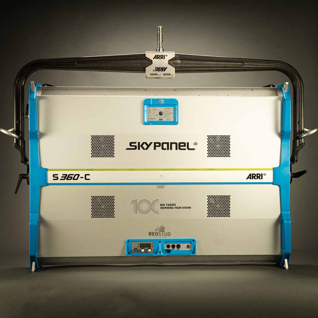 Skypanel S360-c